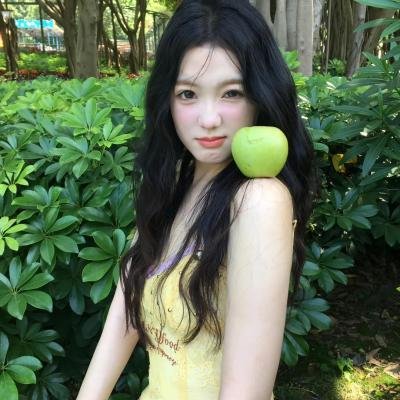 穿着旗袍的女孩